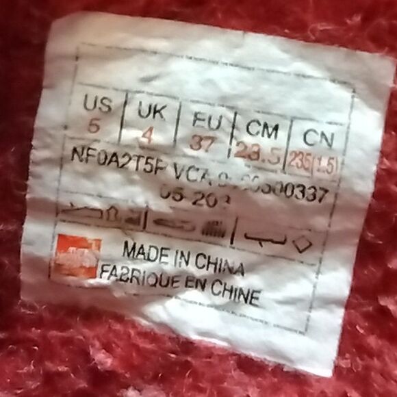 Girls North Face Alpenglow Waterproof Snow Boots with Thermofelt Liners Size US5 - Picture 9 of 12